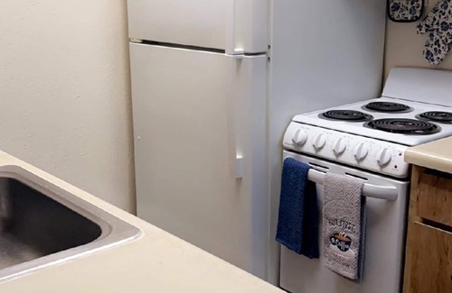 Euless Apartment | 15 min from the DFW airport, Cowboys & Rangers Stadium. 25 min from Dallas!