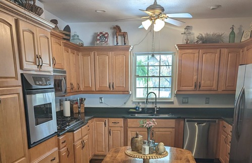 Dunnellon House | 15 Minutes from WEC
