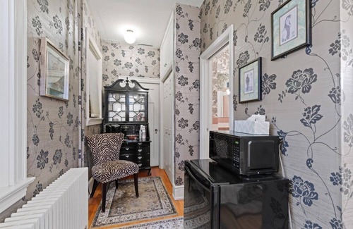 Lancaster Apartment | 15 Minutes To Sight & Sound Near Downtown Lancaster w/Firepit