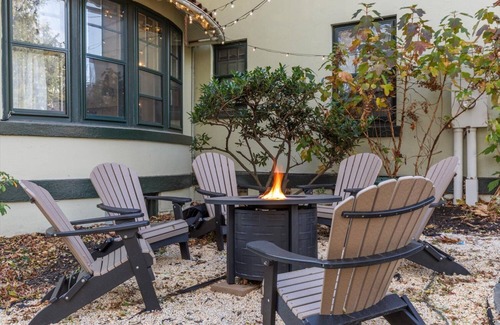 Lancaster Apartment | 15 Minutes To Sight & Sound Near Downtown Lancaster w/Firepit