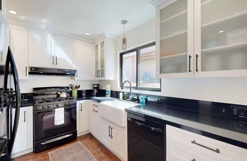 Pierpont Bay House | 15% Off Summer -2 Kitchens, 2 Hot Tubs, Walk2Sand