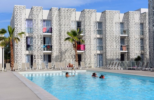 Cap d'Agde Villa | 150m de la Plage | Piscine Saisonnière + Sauna