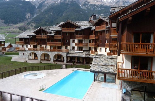 Val Cenis Apartment | 150m from ski slopes, 3rd floor, fitness, swimming pool, balcony, tv, ski locker, 38m², Val Cenis