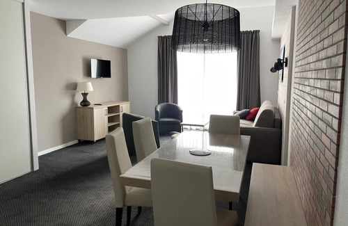 Eaux-Bonnes Apartment | 150m from ski slopes, 1st floor, view ski slopes, swimming pool, balcony, tv, ski locker, 58m²