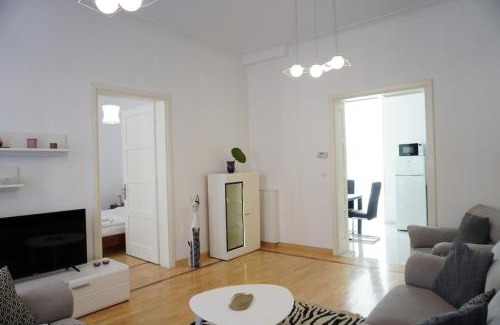 Savamala Apartment | 155sqm 4 BDR NEW Wake up in Belgrade for 10