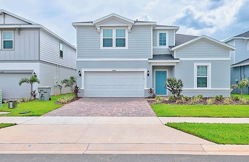 Four Corners House | 15807 Luxury 8 Bedroom Family Home with Game Room
