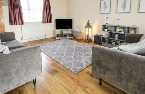 Llangefni Cottage | 16 CEFN CWMWD COTTAGES, family friendly, with a garden in Llangefni