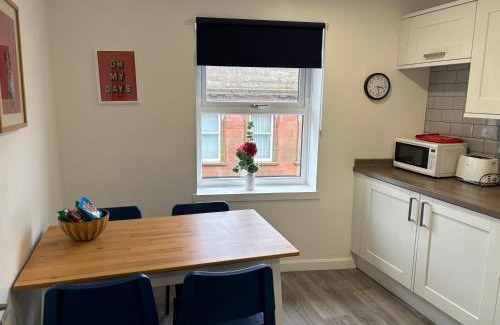 Oban Apartment | 16 Macgregor court, Oban
