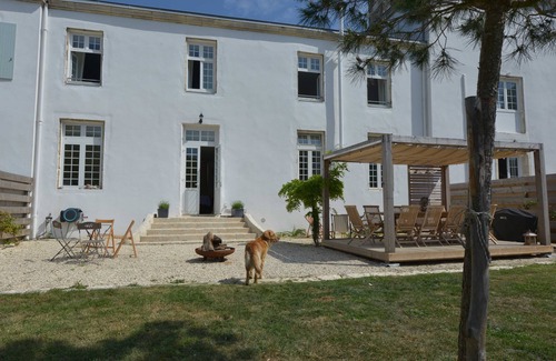 Salles sur Mer House | 16th century mansion - La Rochelle Chatelaillon