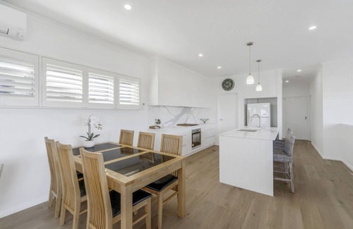 Port Macquarie House | 17 Cunning Street - Beautiful 3 bedroom townhouse close to beach and cafes