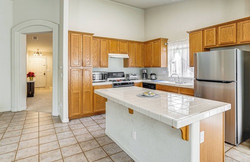 Vallejo House | 17 Mi to Napa: Spacious Vallejo Family Home!