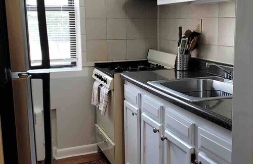 Industry Apartment | 1715 1F · Comfy Family Friendly/Parking Avail-20Min to NYC