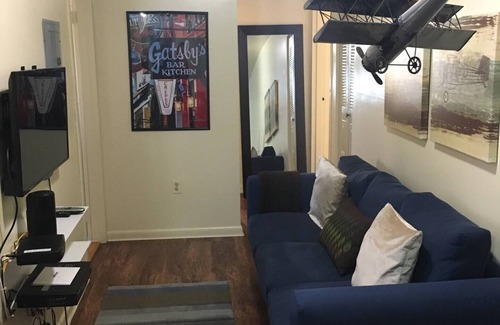 Industry Apartment | 1715 1F · Comfy Family Friendly/Parking Avail-20Min to NYC