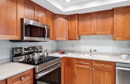 South Beach House | 1732 Bluff Villa
