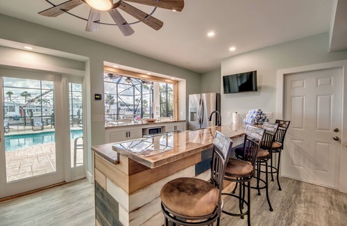 Fort Myers Beach House | 17801 Rebecca - Spacious Family Home on the Canal!