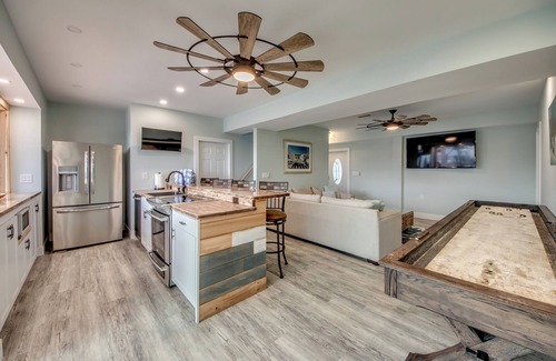 Fort Myers Beach House | 17801 Rebecca - Spacious Family Home on the Canal!