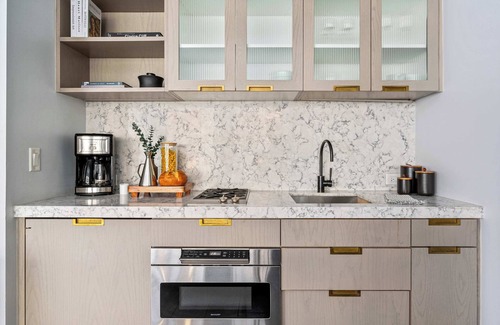 Tribeca Apartment | 17John: Classic Queen Studio Apartment