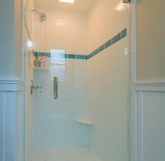 Sandwich House | 18 Bourne Avenue Sandwich - - Cape Cod