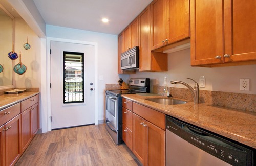 Kahana Condo | 180 Oceanfront View! A/C, Remodeled, 2 Oceanside Pools, Great Location, Clean!