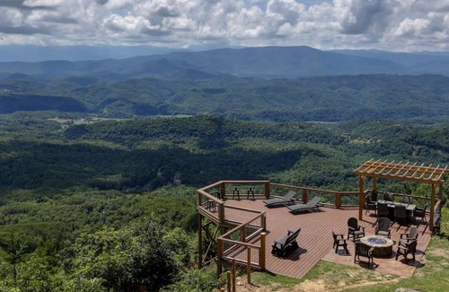 Sevierville Cabin | 180° Smoky Views Hot Tub Game & Movie Room