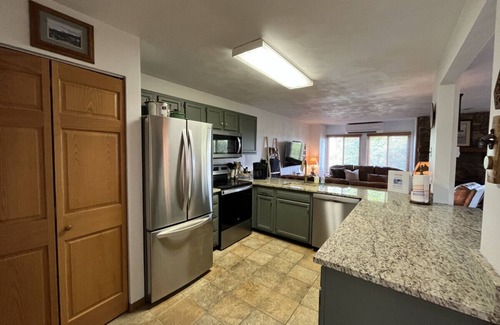 Hidden Valley Apartment | 1809 Eagles Ridge Court