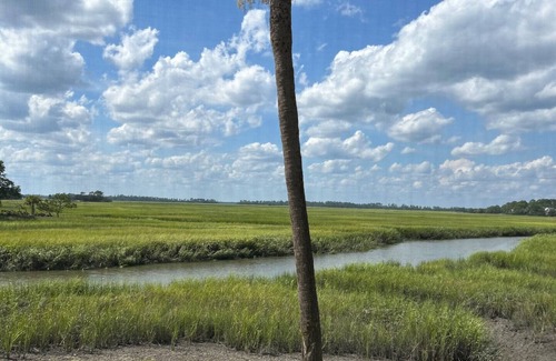 Saint Helena Island Villa | 186 Beach Club Villa - Pet Friendly, Beautiful marsh views