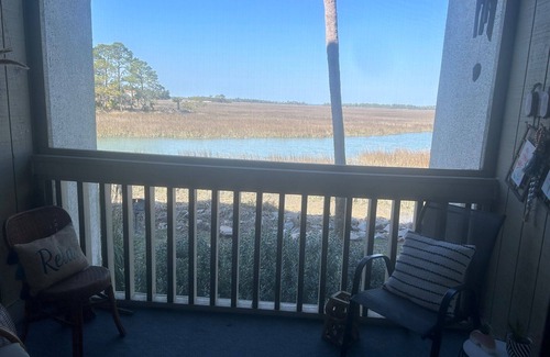 Saint Helena Island Villa | 186 Beach Club Villa - Pet Friendly, Beautiful marsh views