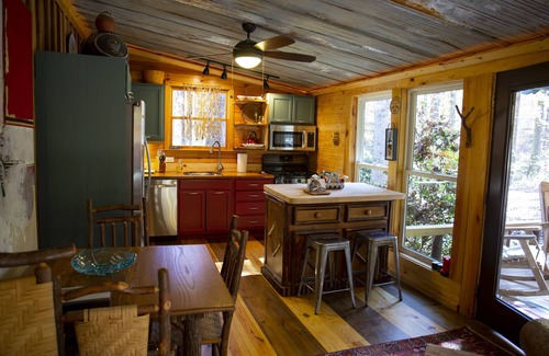 Mentone Cabin | 1880's Log Cabin Luxe + 21st c. Comfort = Mentone's Coolest Cabin
