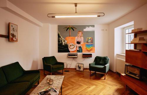 Altstadt-Nord Hotel | 18Arts Hotel - Living in a Gallery!