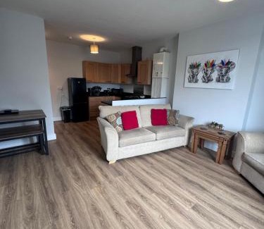Billingham Apartment | 18F Station Flat -2 Bedroom Workstays UK