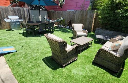 San Jacinto House | 18Th Street - Galveston Seawall Close to Attractions! Remodeled!