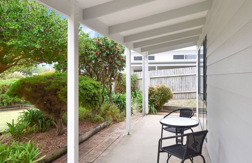 Bermagui House | 19 George Lane - Enjoy the water views from the sitting room upstairs!