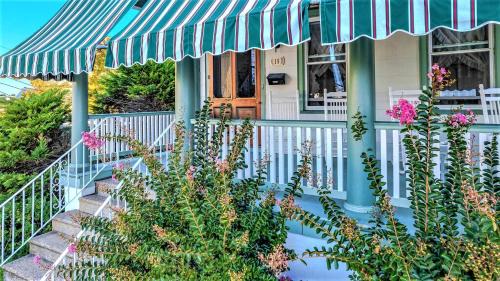Cape May House | 19 Perry