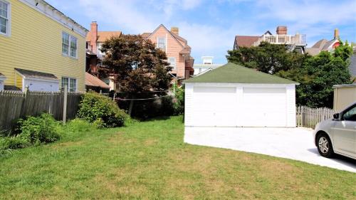 Cape May House | 19 Perry