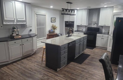 Dandridge House | 1901 Dandy Remodeled Historical Home