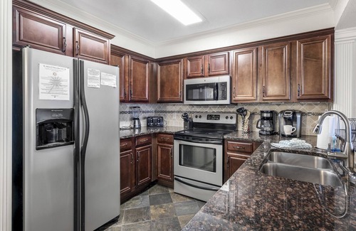 Destin Condo | 1912 | Killer Views + Tiki Bar + 3 Pools + Hot Tubs!