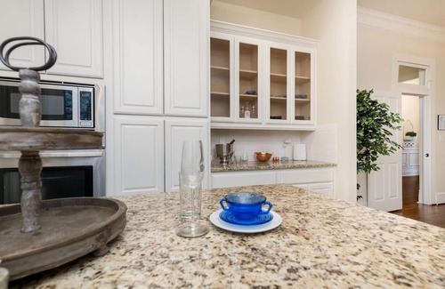 Brazos House | 1920's Sunny Gem - Downtown Waco Home