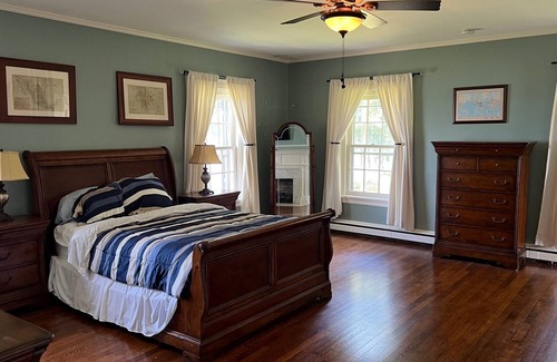 Derby House | 1920s lakefront estate