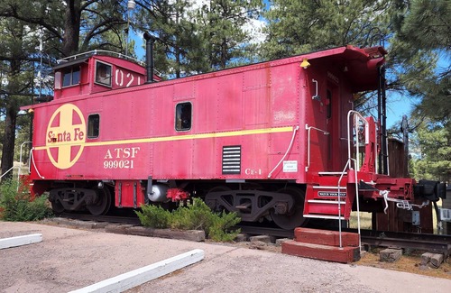 Williams Cabin | 1929 authentic Caboose Suite #1