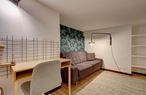 Quartier du Faubourg-Montmartre Apartment | 194 Suite Parisian house