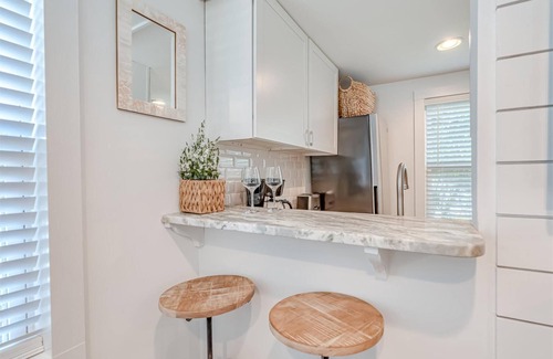 Isle of Palms Apartment | 1950s Beach Cottage Unit C