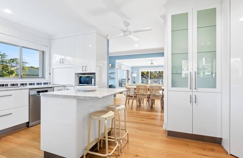 Mystery Bay House | 198 Mystery Bay Road, Mystery Bay