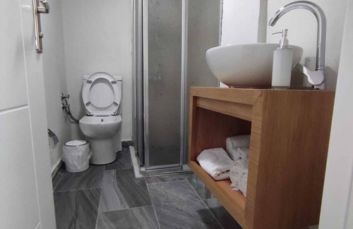 Cesme Hotel | 1989 Hotel Sebat