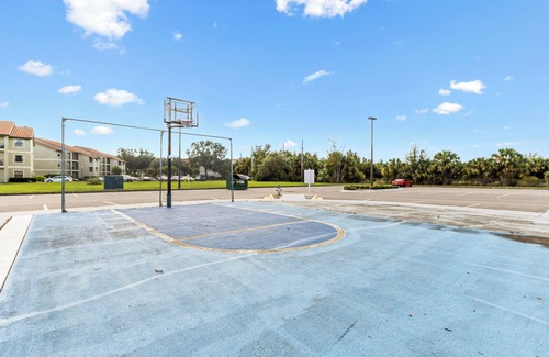 Florida Central Atlantic Coast Condo | 1B/1B Family friendly, Amenities, Coffee bar, Kissimmee