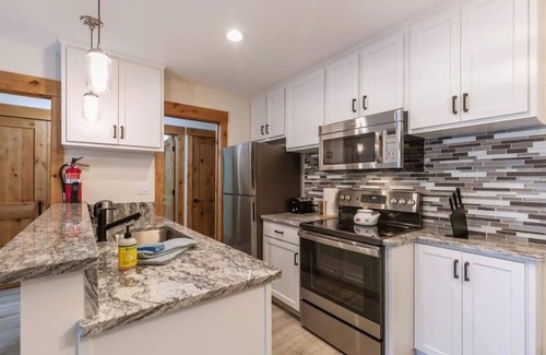 Olympic Valley Apartment | 1b1b condo in the Heart of Olympic Valley