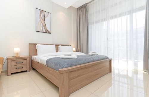 Jumeirah Village Circle Apartment | 1bd apt plus study I Close to mall I Fast wi-fi
