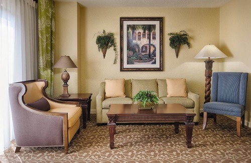 Lake Buena Vista Resort | 1BD/Orlando near Disney - Private Living Area, Full Kitchen, W/D and Balcony!