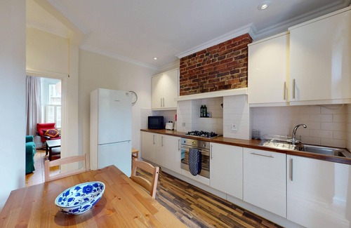 Askew Apartment | 1Bed Flat Near Goldhawk Tube & Uxbridge Bus Stop