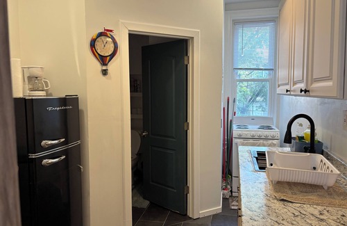 North Philadelphia Apartment | 1bedroom Apt across from Temple Hospital