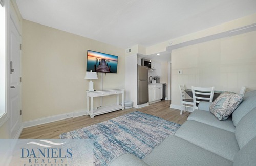 Wildwood Crest Condo | 1Br/1Ba Cape Cod Inn Unit 104, Wildwood Crest. Booking offseason and 2026!